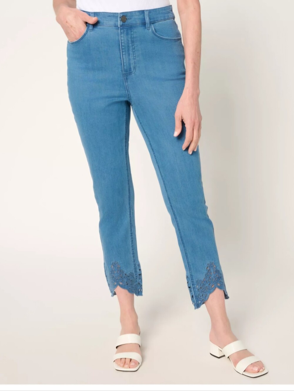 Slim Leg Jeans Embriodered Hem New Susan Graver Size 6